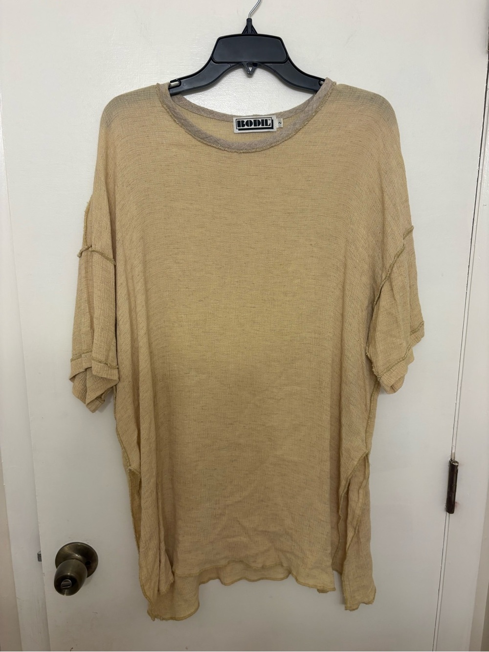 Bodil Lagenlook Top Size 2 Oversized Beige Short Sleeve Raw Edge Seam Rayon